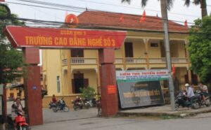 Trường dạy nghề cho bộ đội Quân khu 3 Hải Phòng